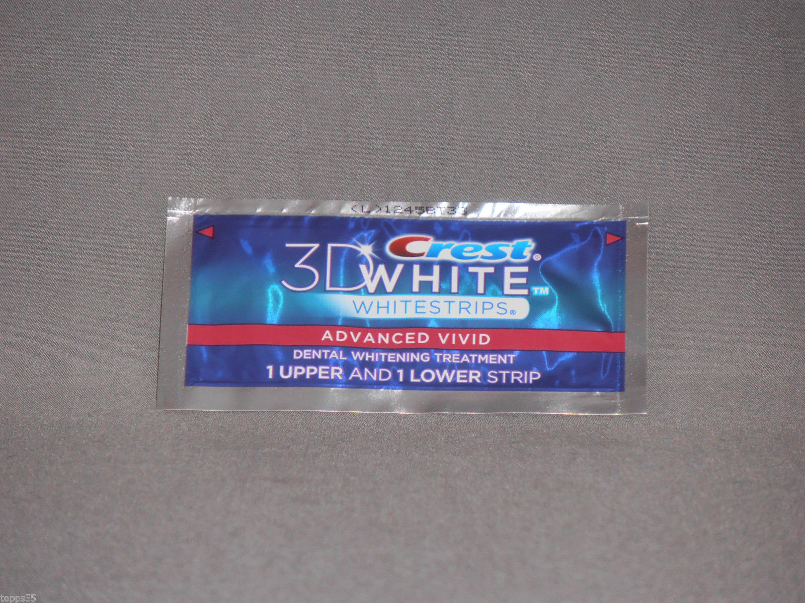 New Crest 3D Dental Whitestrips Advanced Vivid 2 Whitening Strips in 1 Pouch -- US Delivery