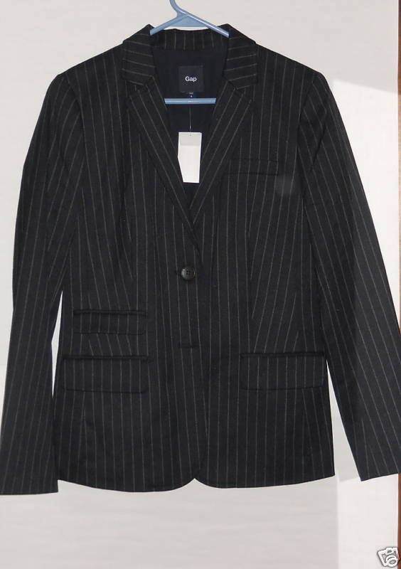 Gap Ladies The Perfect Black 2-Button Blazer Size 8 -- US Delivery